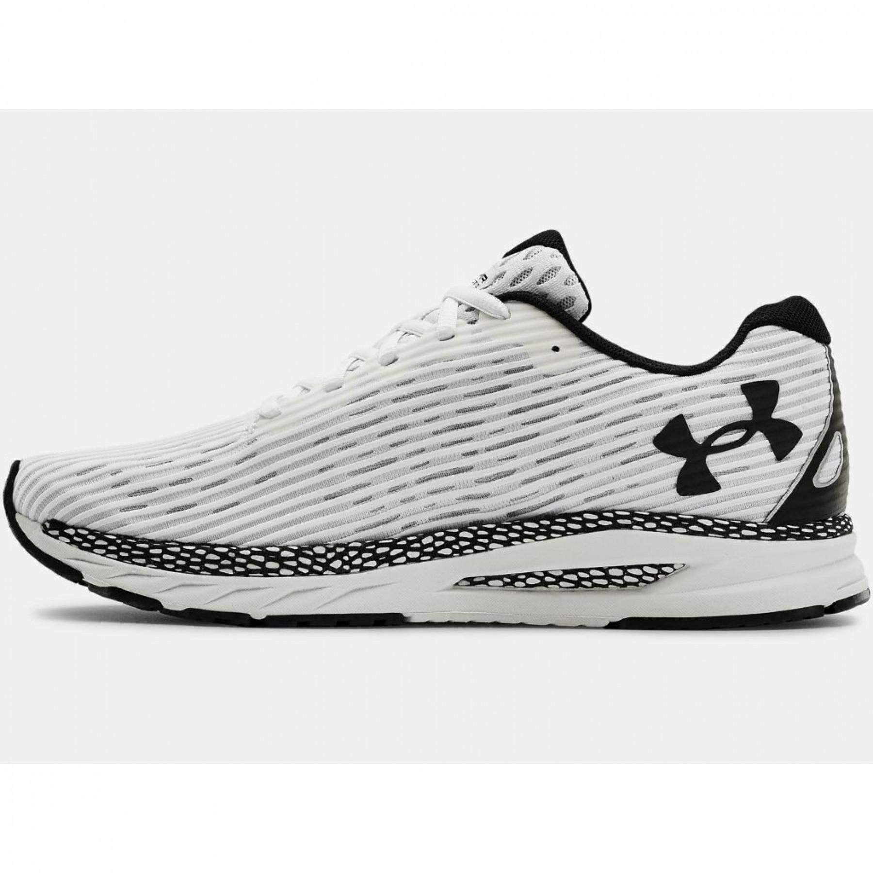 Shoes Under Armour HOVR™ Velociti 3